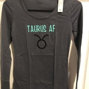 Woman’s gray shirt